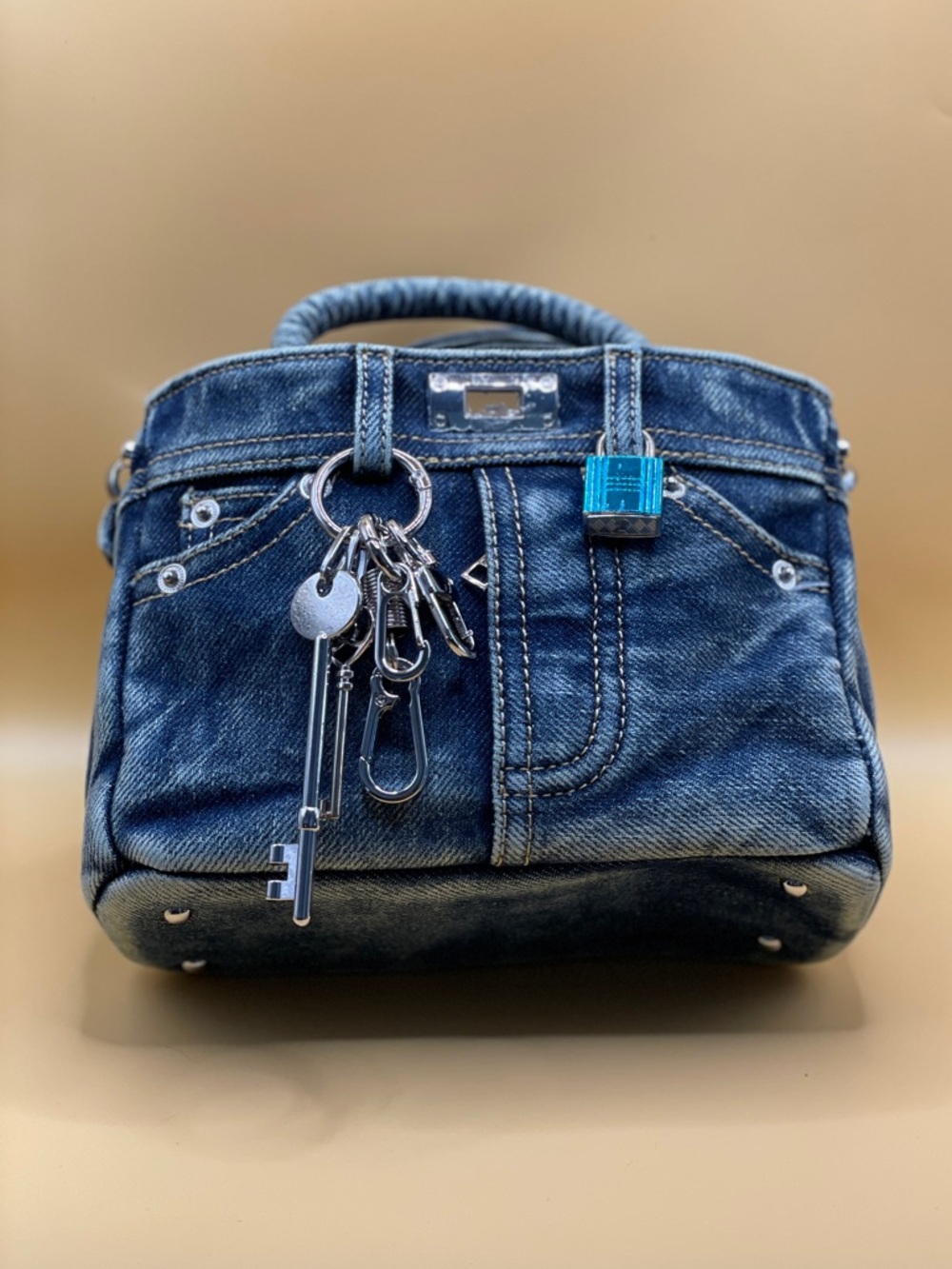 Brand New Mini Denim Crossbody Bag ✨ Jean Purse w/ Silver Lock & Keys 🔑 - Picture 6 of 7